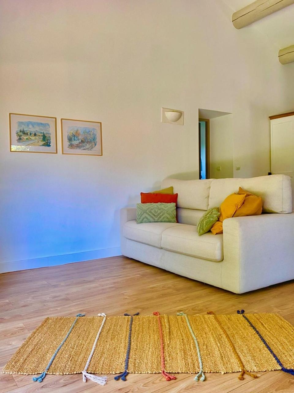 Appartement Neuf Et Au Calme Proche Avignon Althen-des-Paluds Exterior foto